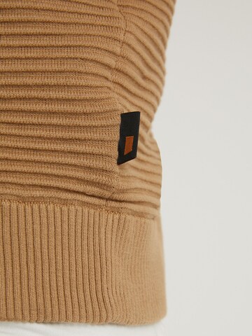 CHASIN' Sweater 'Typhoon' in Brown