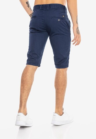 Redbridge Regular Shorts in Blau