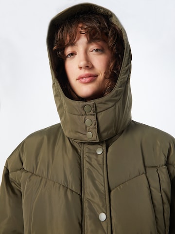 Manteau d’hiver 'EDITTE' NÜMPH en vert