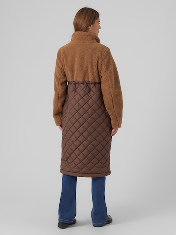 MAMALICIOUS Between-seasons coat 'Theodora' in Brown