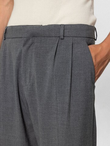 Wide Leg Pantalon à plis 'Wisteria' VAMOS CLO en gris