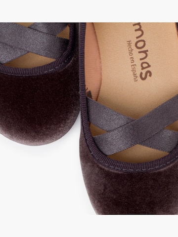 Pisamonas Low shoe in Grey