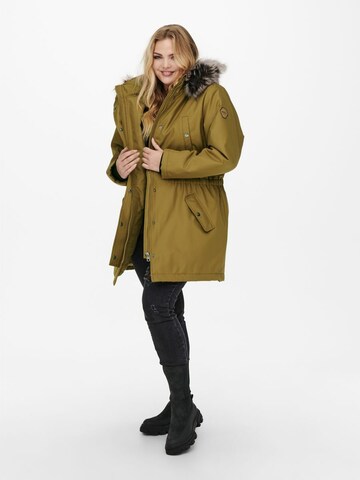 Parka invernale 'Irena' di ONLY Carmakoma in giallo
