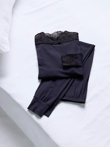 Pigiama 'Elegant Dreams' di CALIDA in nero
