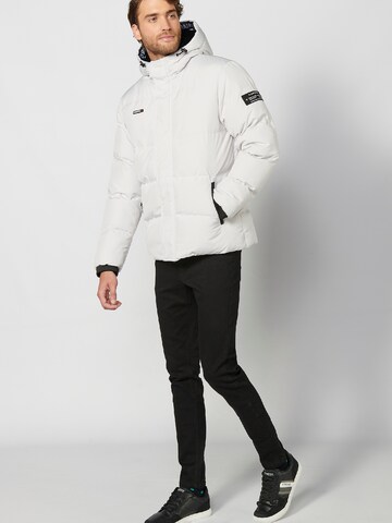 KOROSHI Between-Season Jacket in White