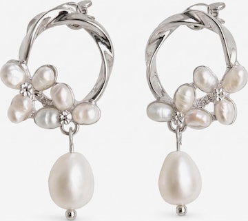 Kamakula Earrings 'Floral Pearl' in Silver: front