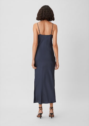 Robe COMMA en bleu : derrière