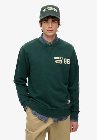 Sweat-shirt Superdry en vert : devant