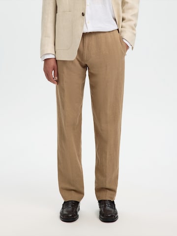 regular Pantaloni con piega frontale 'SLH196- LEROY SUN' di SELECTED in marrone: frontale