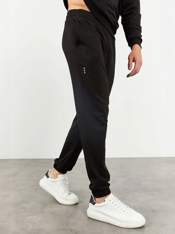 Tommy Life Sweat suit 'Aktive Sets' in Black