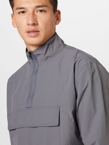 BURTON MENSWEAR LONDON Between-Season Jacket in Grey