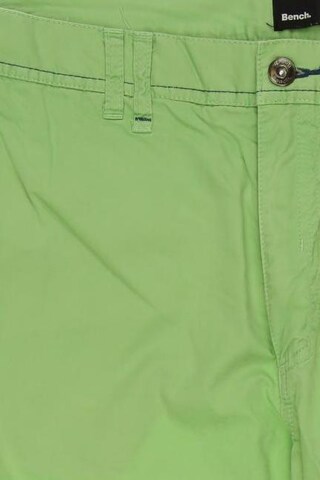 BENCH Shorts in 33 in Green