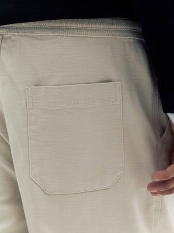 Loosefit Pantalon Pull&Bear en blanc