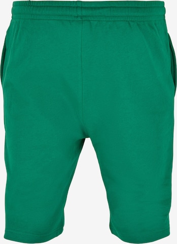 Urban Classics Regular Pants in Green