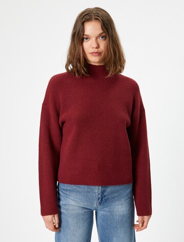Koton Sweater in Red: front
