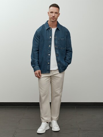 DAN FOX APPAREL - Ajuste regular Camisa 'Essential' en azul
