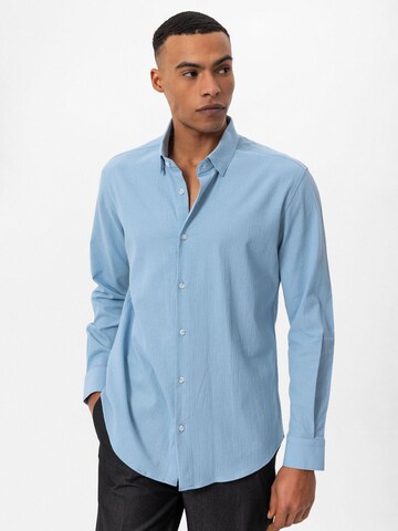 Coupe regular Chemise Antioch en bleu : devant