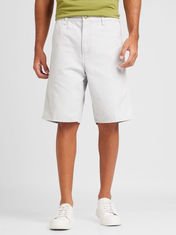 Carhartt WIP Loosefit Shorts in Grau: Vorderseite