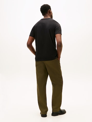 Maglietta 'BRAND LOVE' di TOMMY HILFIGER in nero