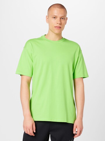 T-Shirt Nike Sportswear en vert : devant