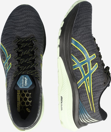 Chaussure de course ASICS en gris