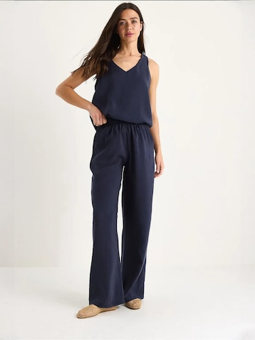 Completo pantalone di Bianco Lucci in blu