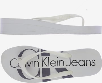 Calvin Klein Jeans Sandalen 39 in Weiß: predná strana