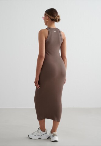 Aim'n Sportkleid in Braun