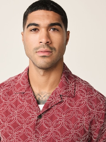 Coupe regular Chemise Next en rouge