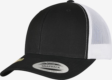 Casquette Flexfit en noir : devant