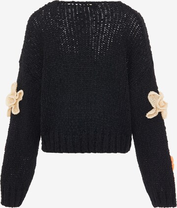 ebeeza Sweater in Black