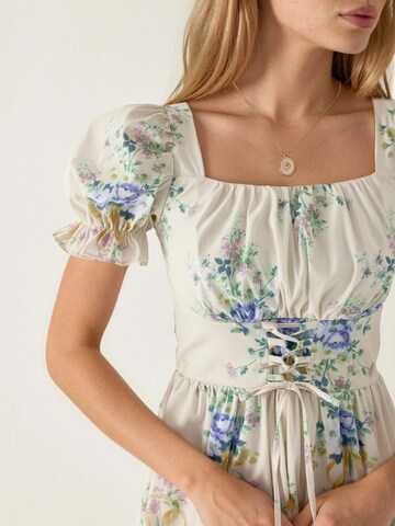 Busem Dress in White