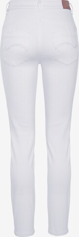KangaROOS Skinny Jeans in White