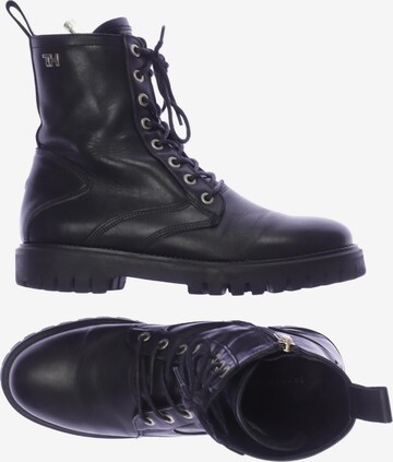 TOMMY HILFIGER Stiefelette 39 in Schwarz: predná strana