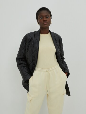 EDITED Shirt 'Gwen' in Beige