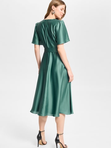 SWING Φόρεμα κοκτέιλ σε πράσινο