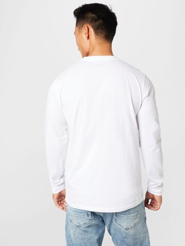 AllSaints T-shirt i vit