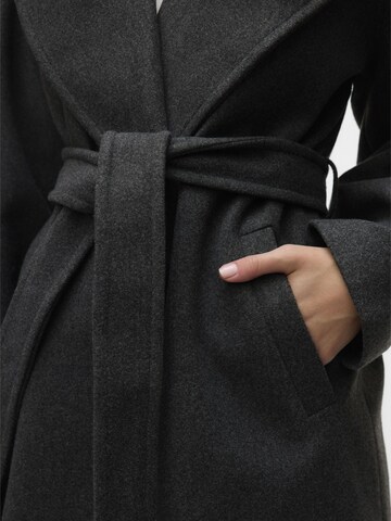 VERO MODA Between-seasons coat 'VMAnne' in Grey