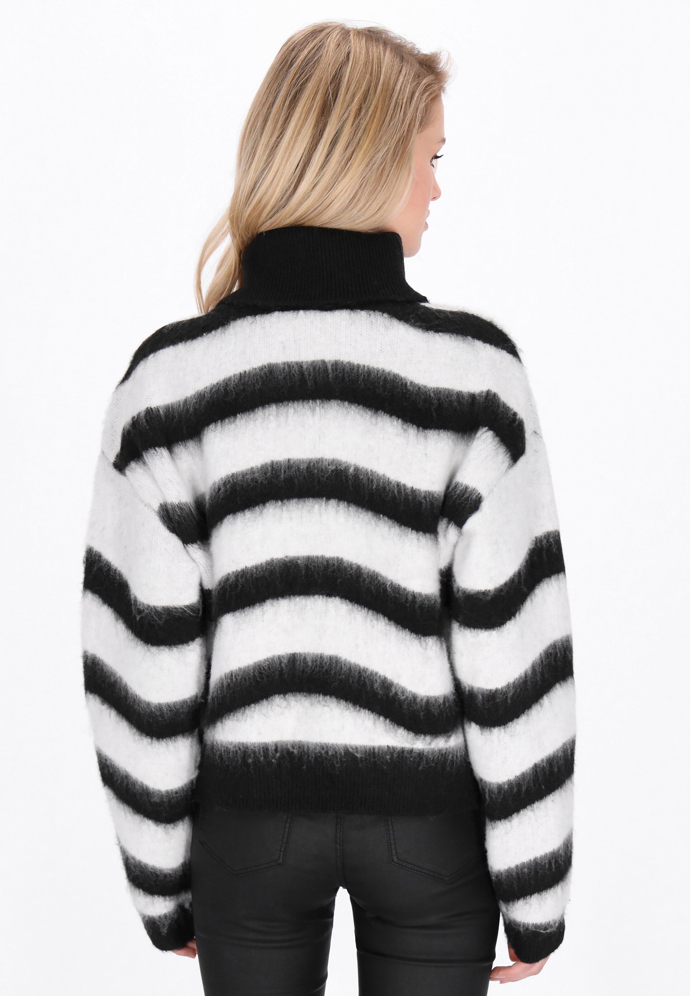 myMo ROCKS Pullover in Schwarz