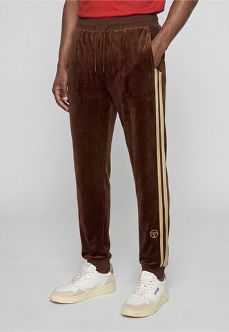 Regular Pantalon Sergio Tacchini en marron