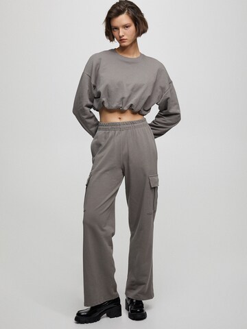 Pull&Bear Wide leg Broek in Grijs: voorkant