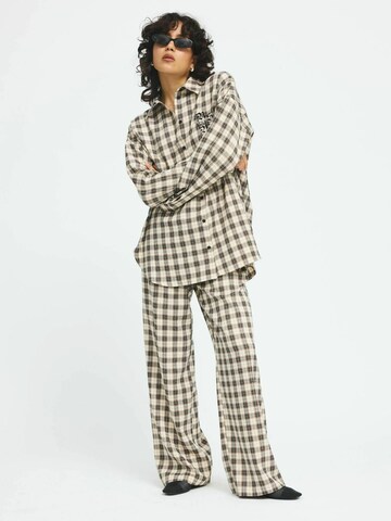 Résumé Bő szár Nadrág 'Darla' - bézs: elől