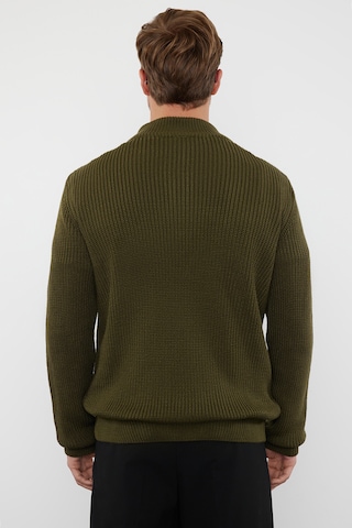 Trendyol Sweter w kolorze zielony