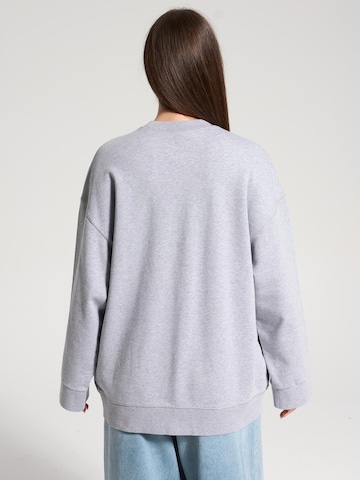 Felpa 'Linnea' di NOWIHT in grigio