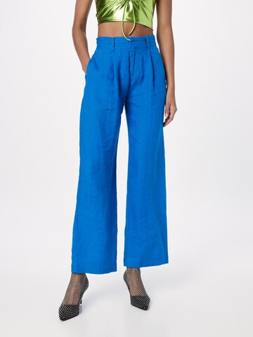 Loosefit Pantalon à pince 'Denise' Gina Tricot en bleu : devant