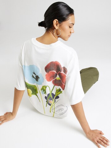 TOPSHOP T-Shirt 'Pansy' in Weiß