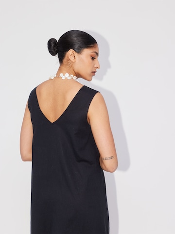 ABOUT YOU REBIRTH STUDIOS Καλοκαιρινό φόρεμα 'Holiday' σε μαύρο