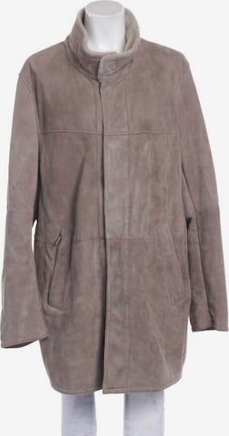 Iris von Arnim Jacket & Coat in L in Brown: front