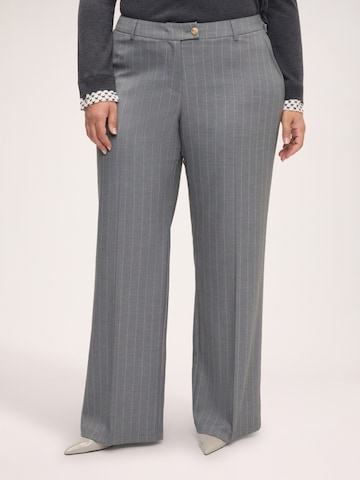 évasé Pantalon Fiorella Rubino en gris