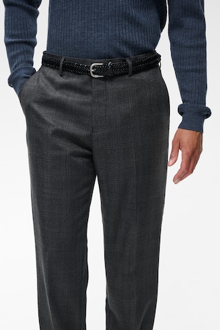 Matinique Regular Chino 'Wesley' in Grijs
